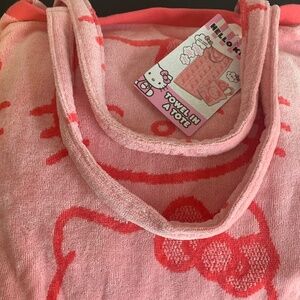 NWT! Sanrio Hello Kitty convertible towel in a tote. New Release!